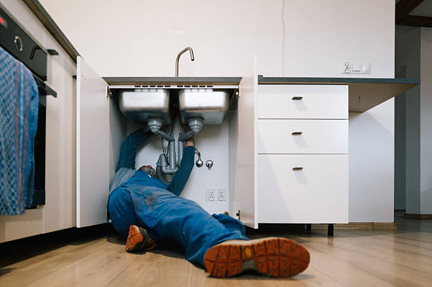 Professional Leak Detection technician working in Covington, GA